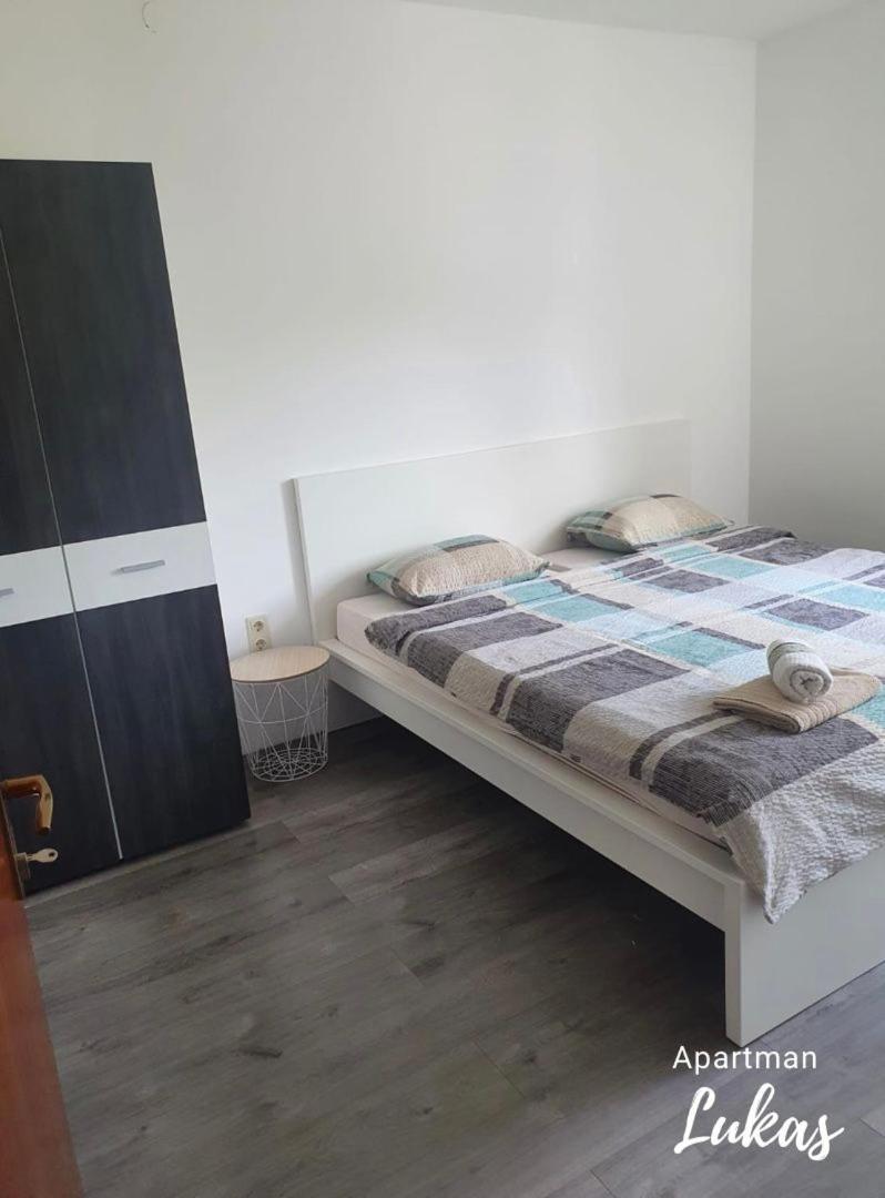Apartmani Mazzarolli Jadranovo Room photo